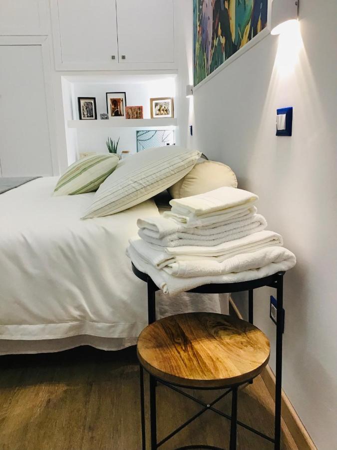 Lavica Di Mezzo Apartments 卡塔尼亚 外观 照片