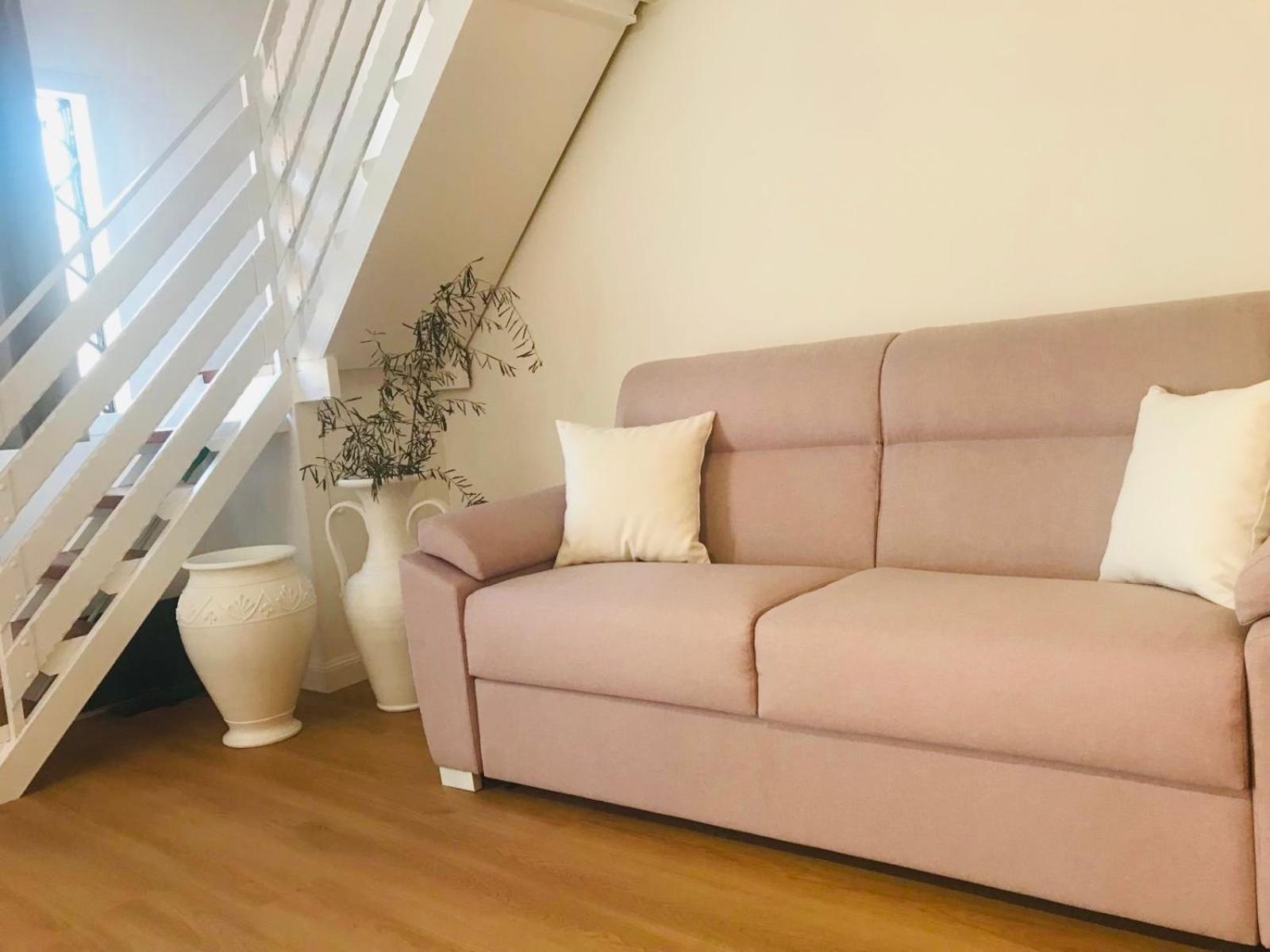 Lavica Di Mezzo Apartments 卡塔尼亚 外观 照片