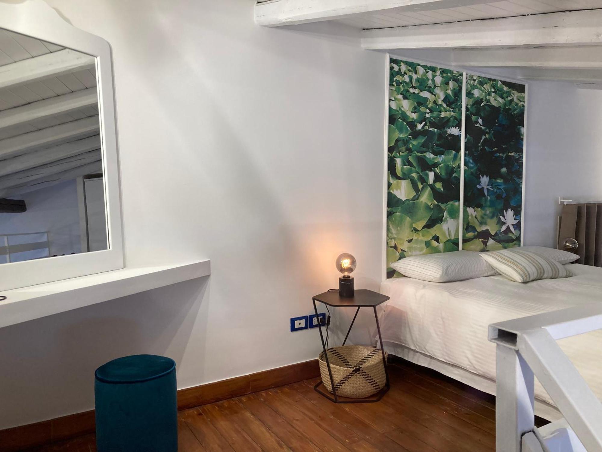 Lavica Di Mezzo Apartments 卡塔尼亚 外观 照片